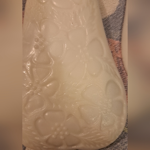 VINTAGE Hazel Atlas  pear shaped serving dish. - Picture 3 of 4